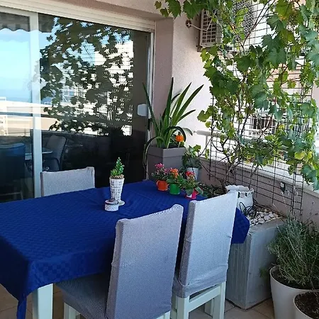 Apartman Mery Apartment *