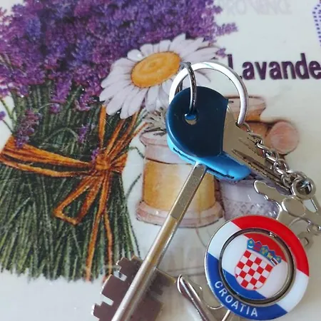 Apartman Mery * Σπλιτ